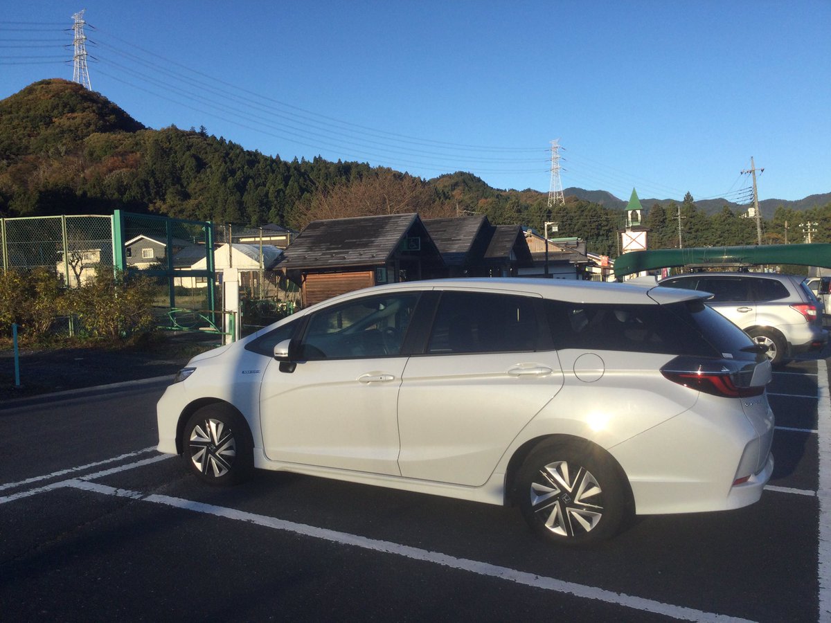 mirai_2199ZFNA1's tweet photo. #秩父 界隈、なぅ。
…このクルマ、侮り難し！ #HondaSHUTTLE #道の駅あらかわ https://t.co/brtdTlBm0m