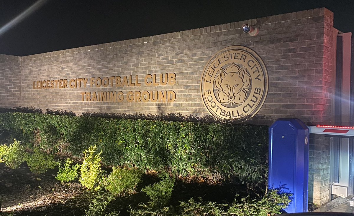 SolihullAcadFC's tweet photo. Another great experience for @jpluk u9, 10, 12 @ 13’s tonight and the truly ‘AMAZING’ @LCFC Training Facility …. we have been to many pro facilities but this is something special !!

Huge thanks to everyone at @LCFC for their kind invitation 🙌⚽️🙌

#solihullacademyfc 
#LCFC https://t.co/E0xy5fpIhU