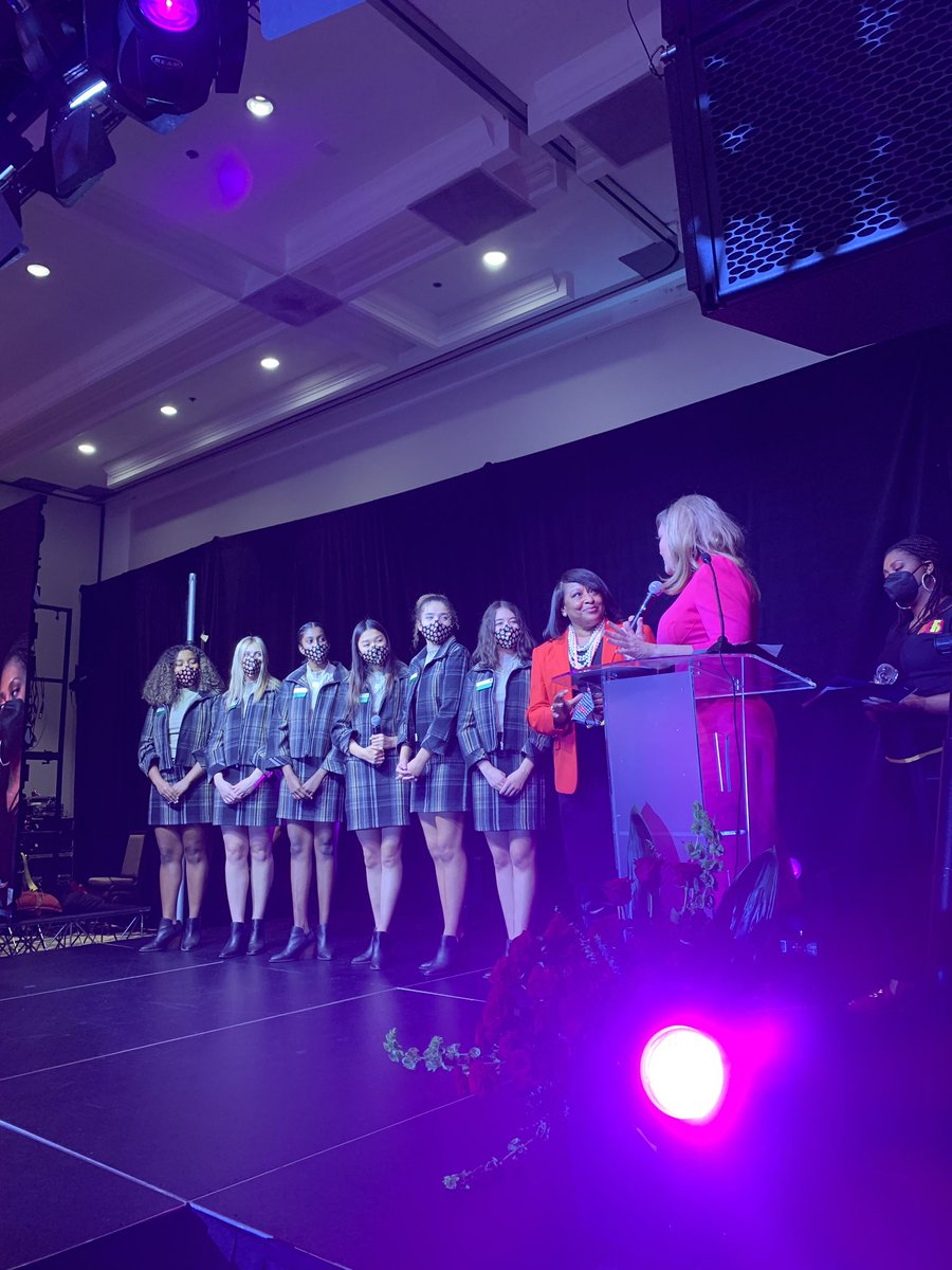 Tournament of Roses Queen and her royal court are also here to present special awards to our honorees TyAnne Evans of Delta Sigma Theta Sorority and Cliff Daniels of Methodist Hospital of Southern California