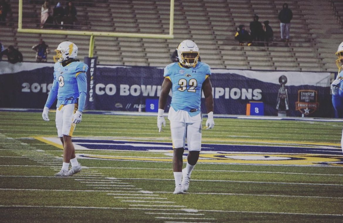 It’s been a long lonely road but i’m finding my way.. 

Blessed to say Kent State Offered! 
<a href="/CoachMakrinos/">Jason Makrinos</a>