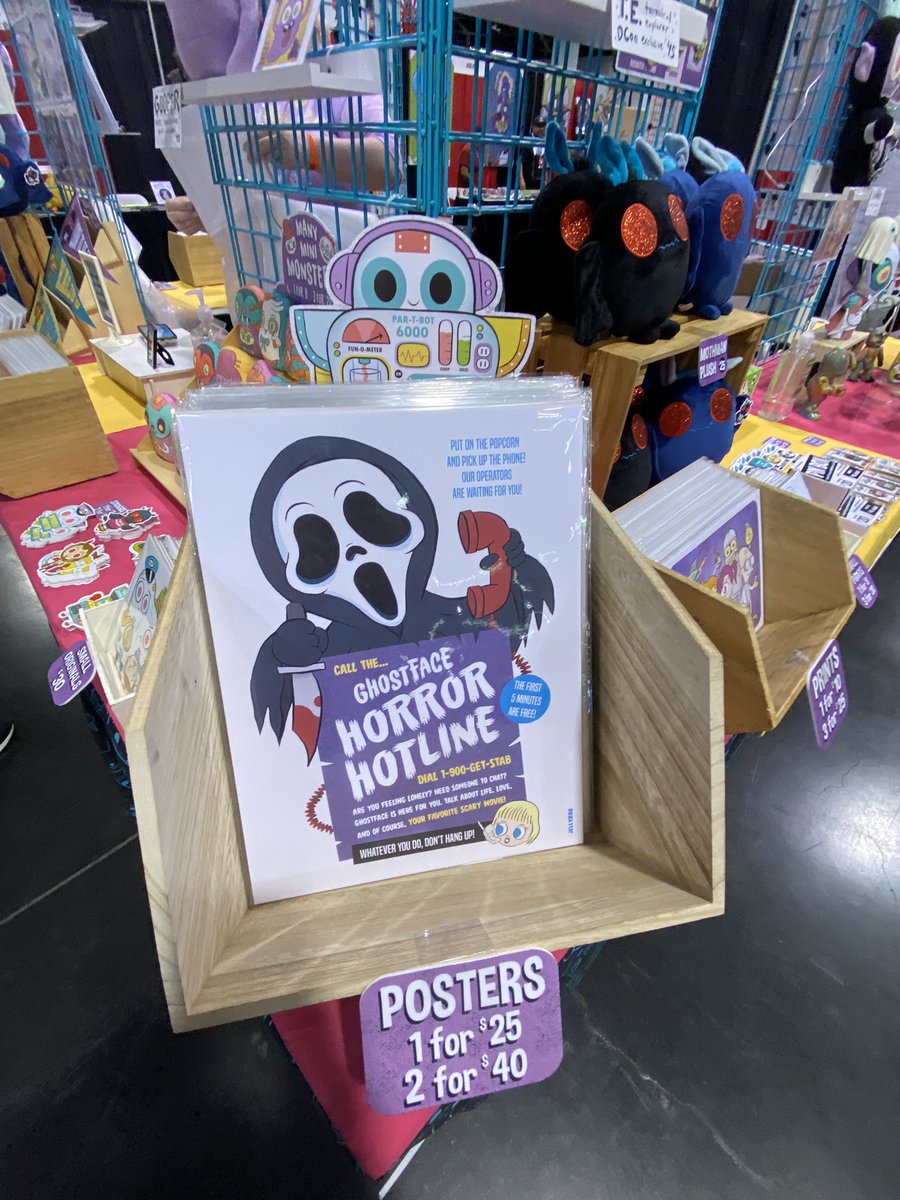 In love with the <a href="/jellykoe/">J. Spencer and Kelly</a> booth #DesignerCon