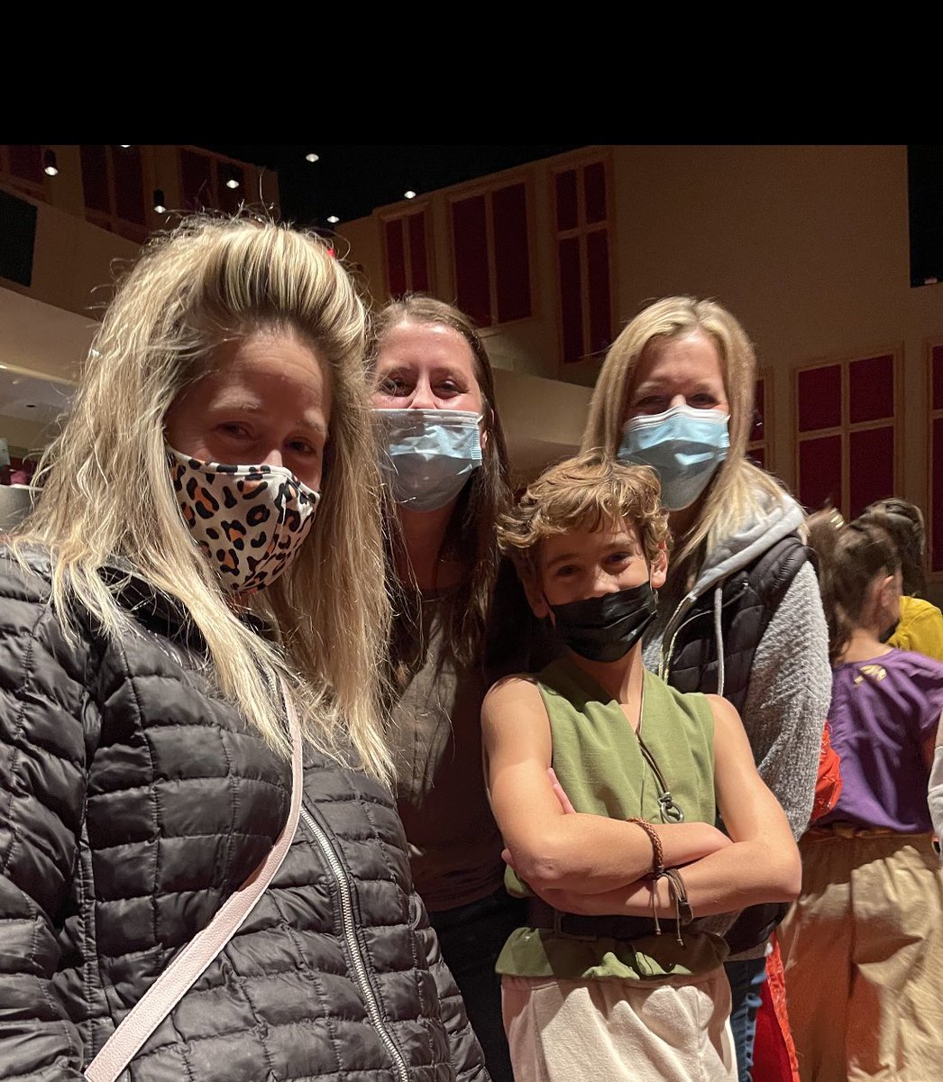 Jay Stream’s very own Zak K starring in Aladdin Jr as Babkat! It was awesome! Amazing job ZK! 💙💛