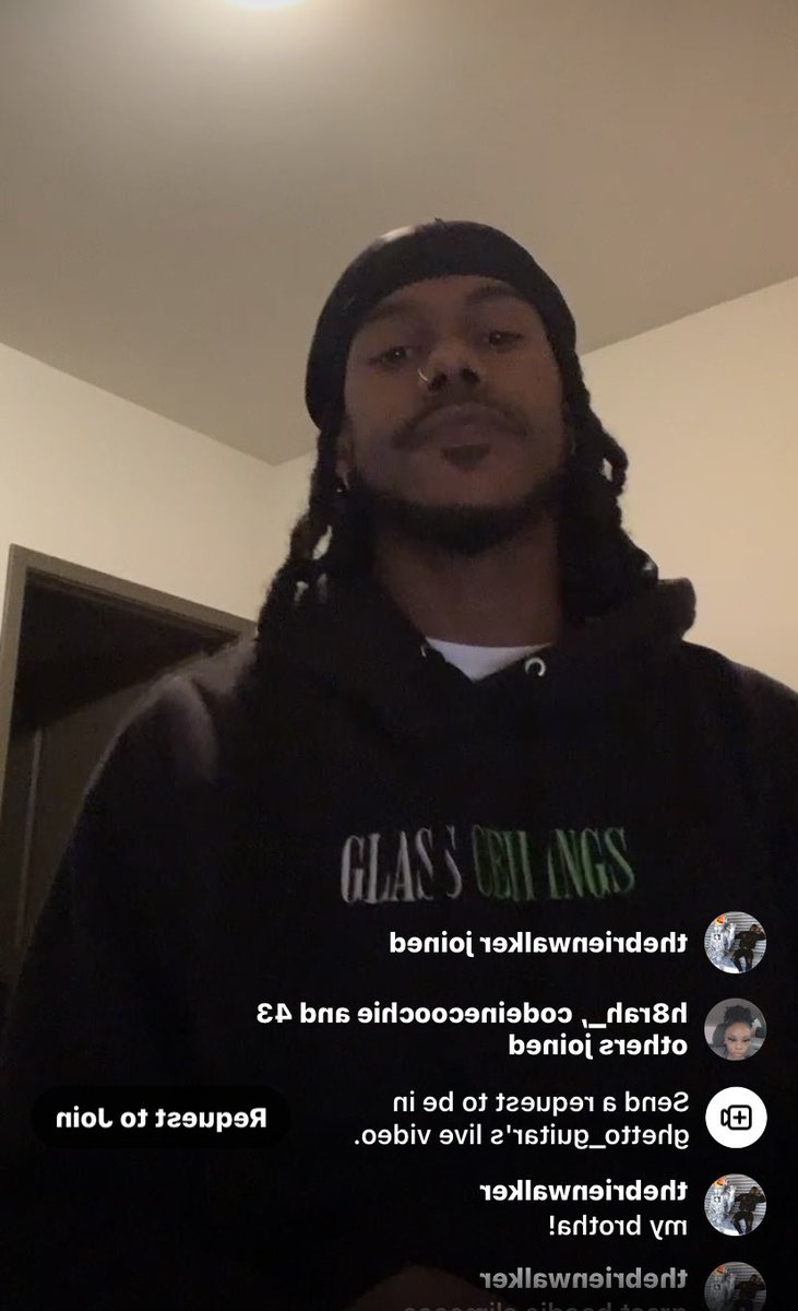 ItsBrienW's tweet photo. whenever you hear that guitar playing on Gunna’s song … just know it’s a #BreakthroughBoy making the hits 🥱🐍🤫 https://t.co/8W25H3eAx3