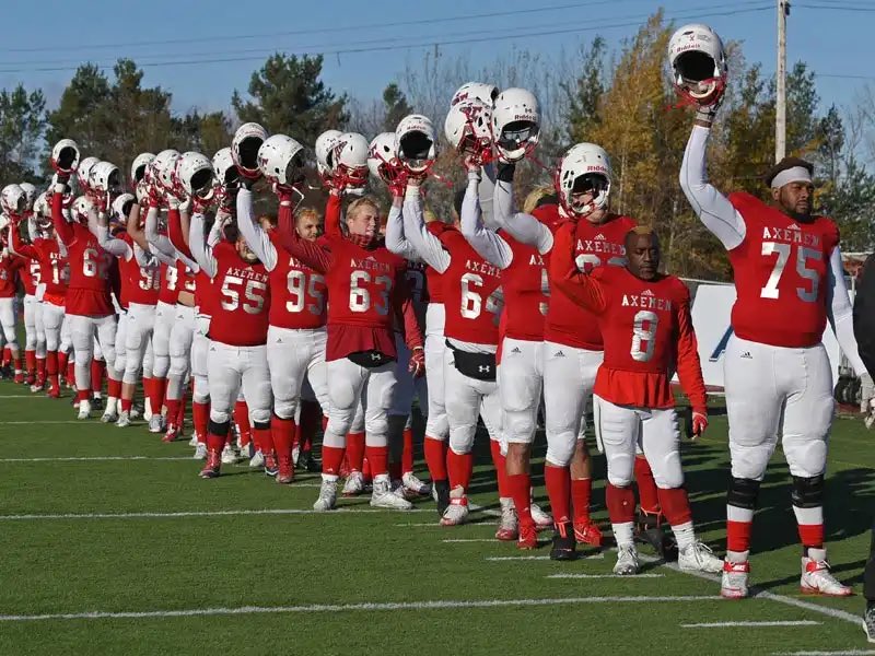 JeffreyMcCrack2's tweet image. I’m happy to announce I have officially committed to Acadia University! I’d like to thank all my coaches, family, peers, and my future coaches. Can’t wait to see what is yet to come. #axemenpridehasnoequal @JeffCummins99 @CoachGarbYMM @FMCSD @FMCSDSaints