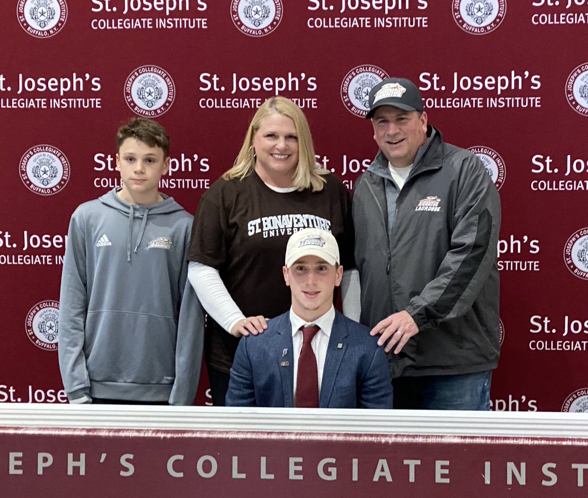 marauderslax's tweet photo. Congratulations to Alex Polisito and his family!!! Alex has signed his NLI to play Division 1 College Lacrosse at St Bonaveture!!! Alex was also a member of the Sweetlax Upstate Team. Congratulations Alex all the hard work you have put in is paying off. #YeahBuddy #Bonnies https://t.co/yr6LBqzb70