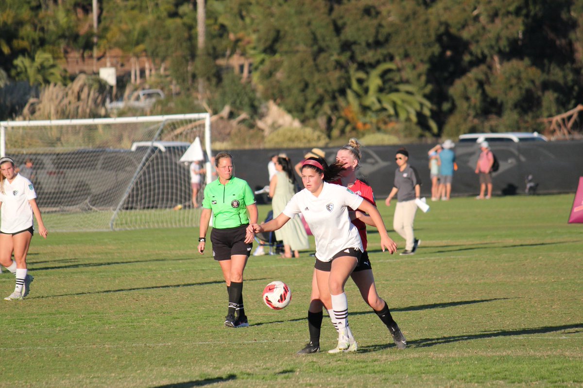StingECNL's tweet image. 📸 action shots day 1 @TheECNL @ECNLgirls @StingSoccerClub #ECNLSD