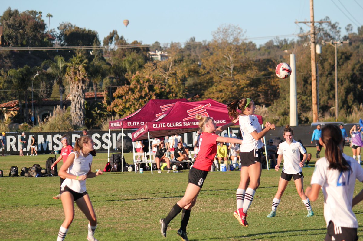StingECNL's tweet image. 📸 action shots day 1 @TheECNL @ECNLgirls @StingSoccerClub #ECNLSD