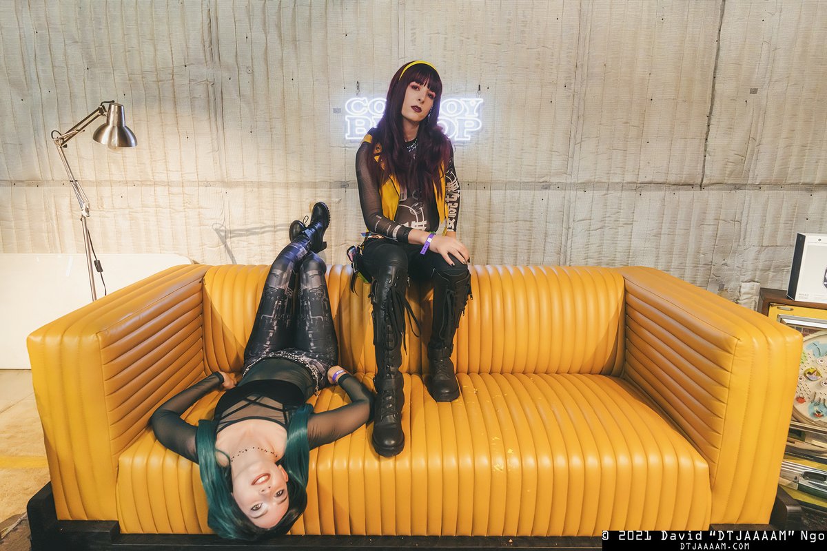 DTJAAAAM's tweet photo. Shots of @IgnisTwote and @BirdsOfPlay attempting to recreate the Cowboy Bebop cast photo on one of the couch's in the party room.

#CowboyBebop #Netflix https://t.co/UBxPmpo7dQ