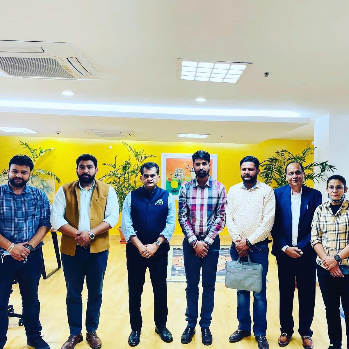 bocciaindia's tweet photo. Boccia India Team 🇮🇳 departs for the 7th Fazza Dubai 2021 World #Boccia Asia-Oceania Regional championships,Dubai

🗓️ - 12th to 20th Nov. 2021

Hon’ble #CEO @amitabhk87 @NITIAayog  given blessings to team. Held Fruitful discussion about development &amp; promotion in the country https://t.co/OqrWxxvHwx