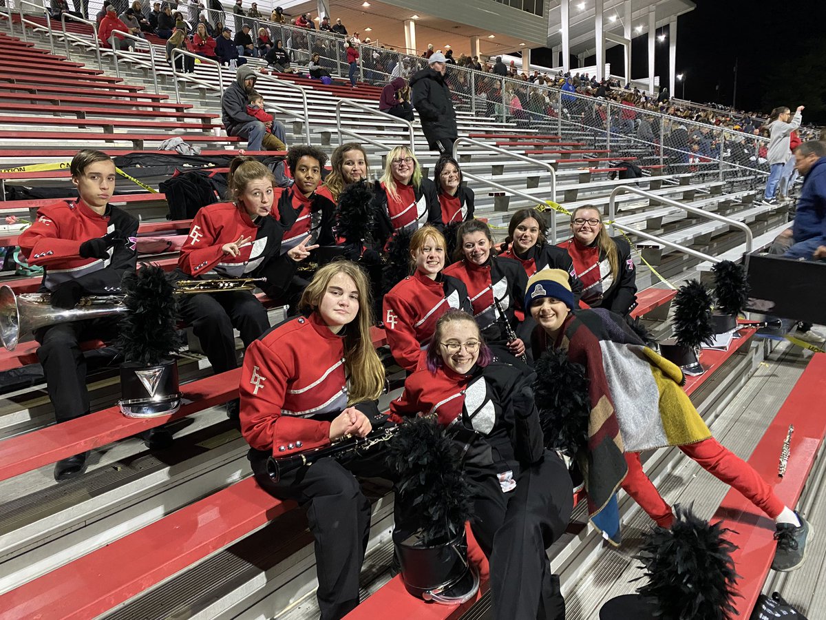 EF_BandBoosters's tweet photo. And another great football Friday at Warrior Stadium!! #efhs #elizabethforward @EFWarriorMusic @EfhsDrumline https://t.co/pMBfDDaEkc