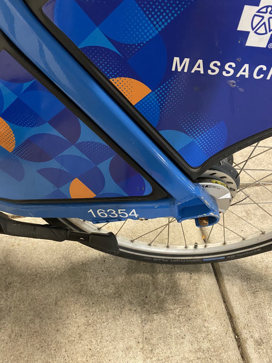 HeyLunchbox78's tweet photo. @RideBluebikes 340 River Street Cambridge, Ma 01239 in the Parking Garage. https://t.co/yUvxxD5Gla