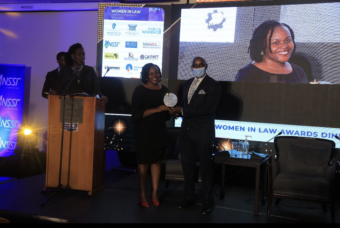 Bridgetjnz2's tweet photo. I am truly honoured for having  received the award for the best female lawyer in Legal Aid Service Provision in Uganda, 2021. Thank you  @ug_lawsociety @LaspnetUganda and to everyone that voted for me👏🏽👏🏽 https://t.co/mt4xC1rn53