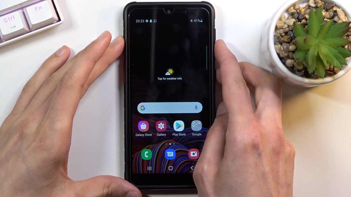 AndroidInfotec's tweet photo. How to Take Screenshot in Samsung Galaxy Xcover 5 SM-G525FZ?. #SamsungGalaxy #Xcover5 #OneUI https://t.co/7qbJYVZR8X https://t.co/m7B6OC87Lj