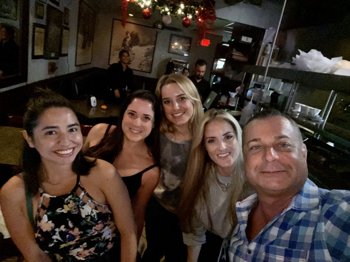 MOBILEMIKE_'s tweet photo. #MobileMike @tortugamusicfestival #TortugaMusicFestival #SoMuchFun #PromotingTheFuture #TGIF #AreYouReady #LiveMusicIsBack https://t.co/E2gKRbl9hU