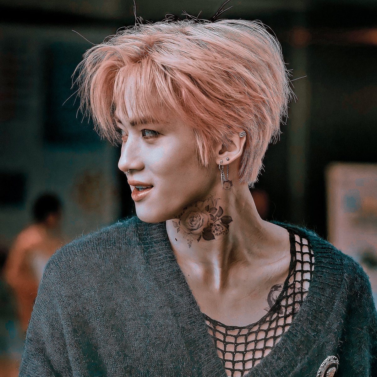 — 𝐻𝑒𝑙𝑙 𝑎𝑛𝑑 𝑠𝑖𝑙𝑒𝑛𝑐𝑒, 𝐼 𝑐𝑎𝑛 𝑓𝑖𝑔ℎ𝑡 𝑖𝑡.