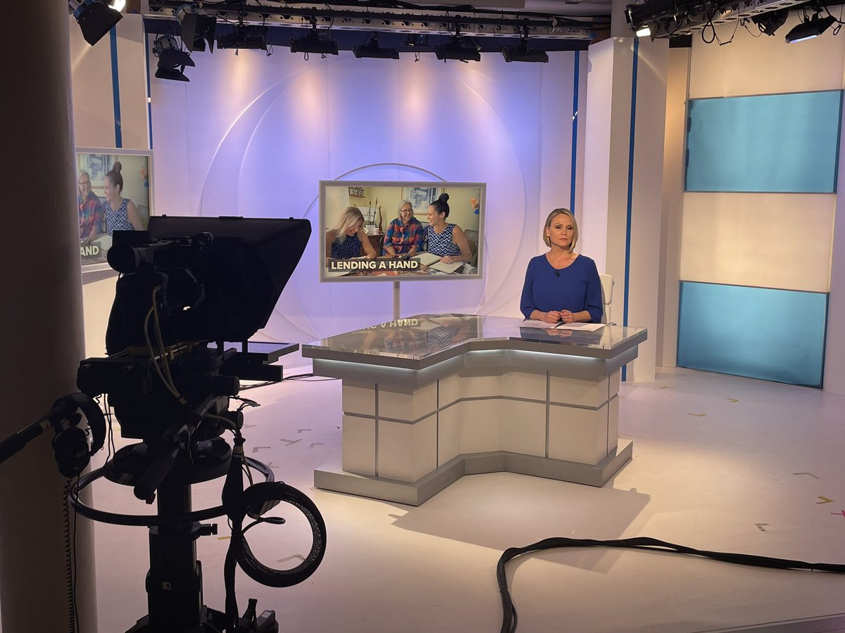 Up close and personal - watching @CPersichette deliver the news from the new @CurrentsNews set - tune in weeknights at 7pm on @NETnyTV - Channel 30 on Optimum, Channel 97 on Spectrum and Channel 548 on Verizon Fios. #WeArePuttingYourFaithInTheNews https://t.co/UUJAqcEkDW