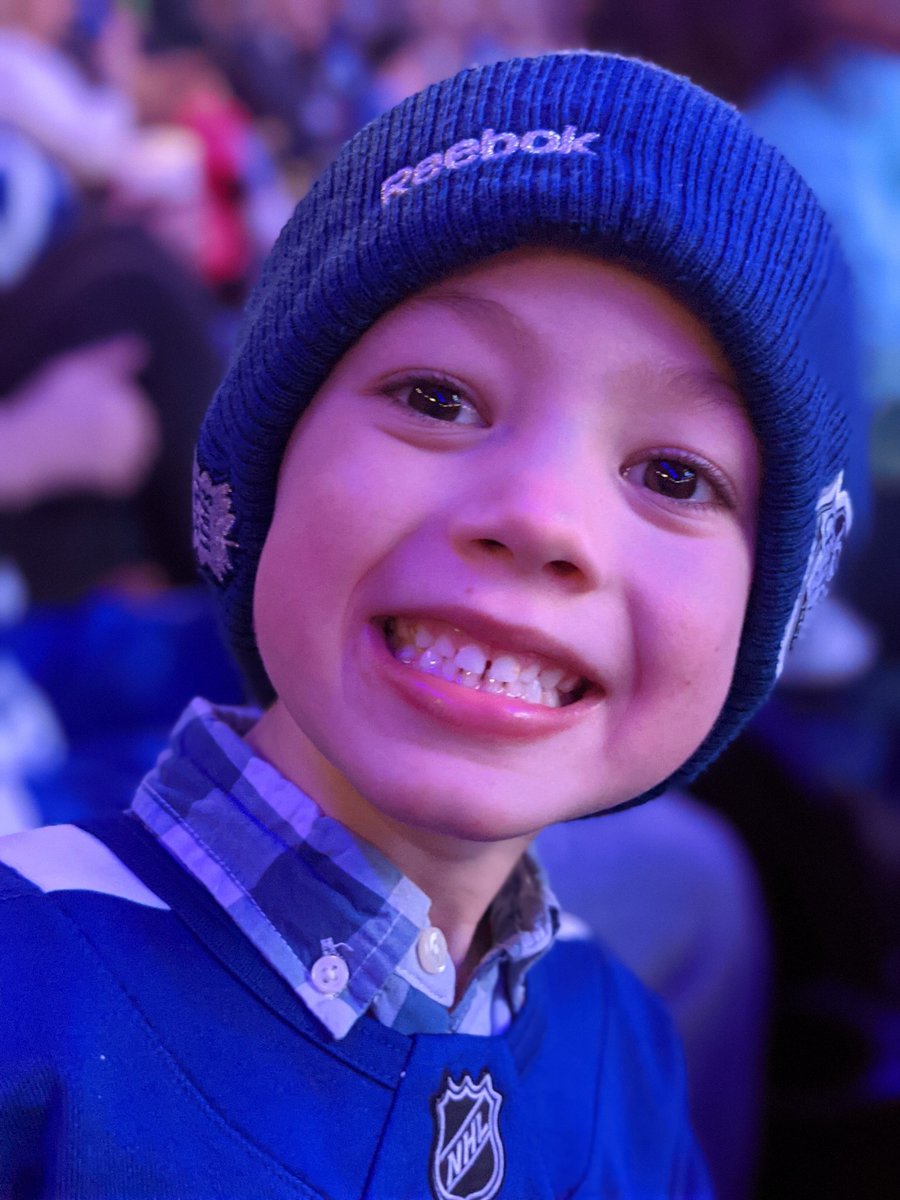 A__Parsons's tweet image. Up past his bedtime, but ready to cheer on the #LeafsForever