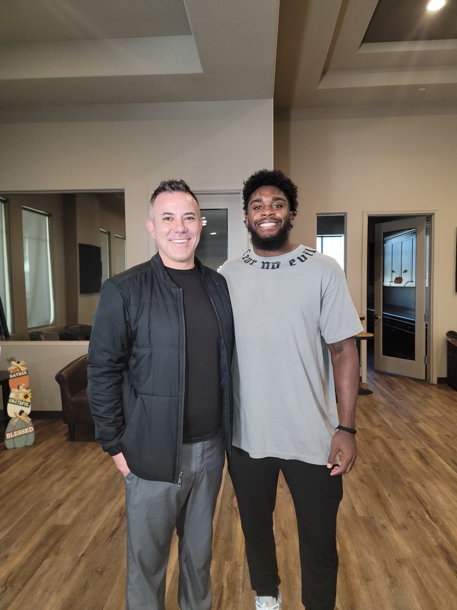 Thank you <a href="/JasonOliveiraTV/">Jason Oliveira</a> for interviewing <a href="/NBAxJay1/">Jaylon Johnson</a> to discuss <a href="/Kevvysvision/">Kevvys Vision</a> Project. Thank you @BrittanyABC30 for connecting us with Jason.