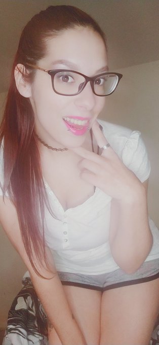 Watch Zenda SEXY's leaked NSFW photo on TwXstars