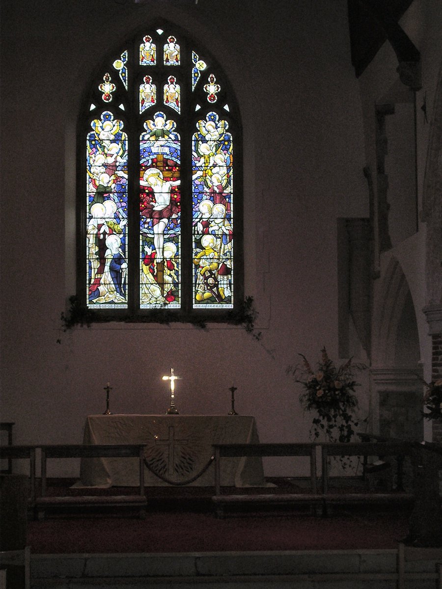 We're looking forward to our 2021 Sing the Season day. We set up 2 sessions: one booked up almost straight away but we still have places for Thursday 16 December. #singing #carols #harmony #blackmore #essex arbutusmusic.net/workshop-sing-…