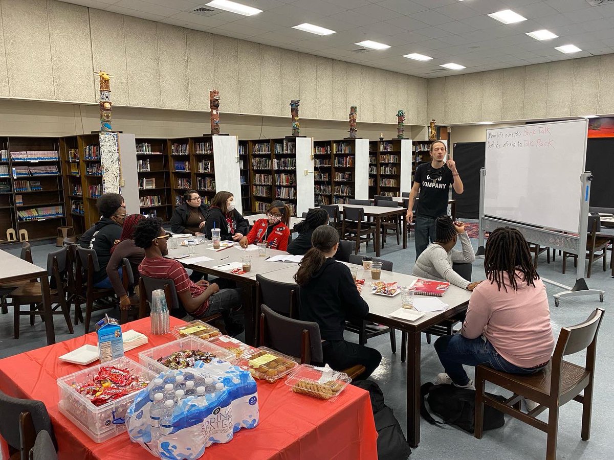 EBHSbookworld's tweet photo. We LOVED the Poetry Jam today! Congrats to Blake, Daniel, and Keke on being our top 3 performers! @EastBayHS @hubofschool https://t.co/ZoAJusGR3i