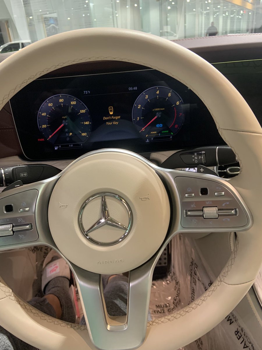 TUPACWIFE's tweet photo. Picture Me Rollin! #team2pac https://t.co/p234t9DZQe