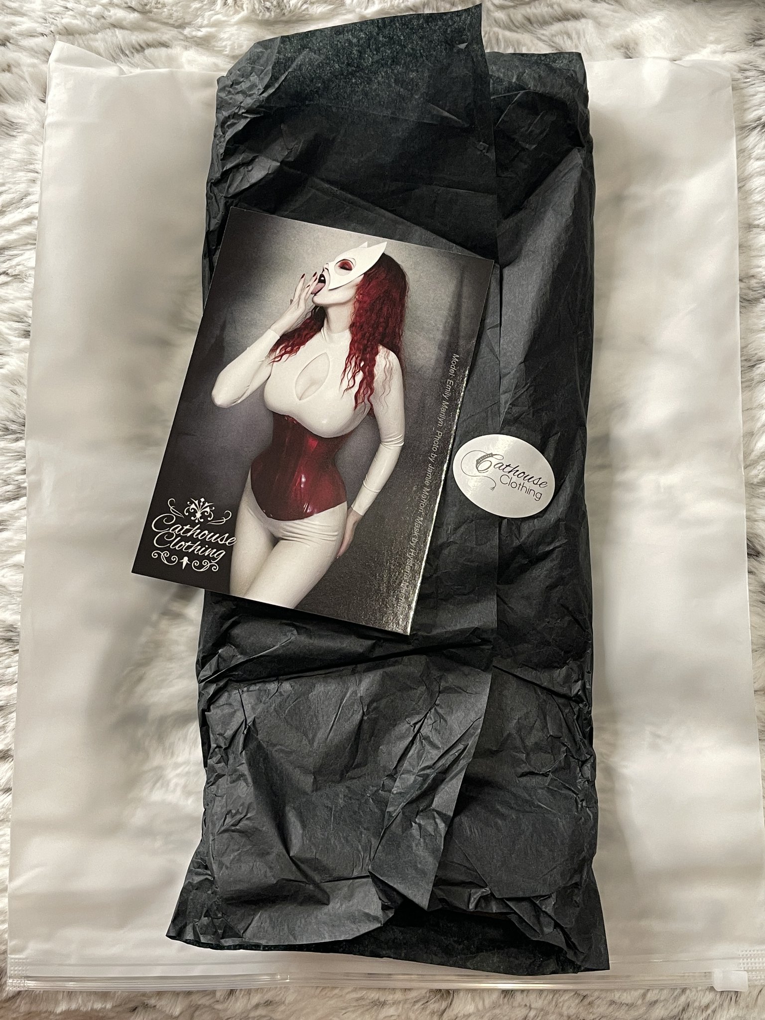 1 pic. Got my first piece from @cathouseclothes today! So ready to shine this beauty and try it on.🖤 https://t.co/KPkV7Fnzfg