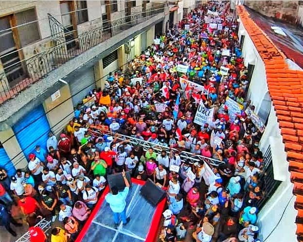 josemvasquez's tweet photo. Gran concentración con la fuerza revolucionaria de Zaraza. Nos hemos encontramos una vez más para reafirmar el compromiso con la Patria.

Gracias pueblo Zaraceño,por la organización y unidad que mantienen, aquí y en todo Guárico estamos listos para la batalla electoral del 21-N. https://t.co/1F35SqhXSz
