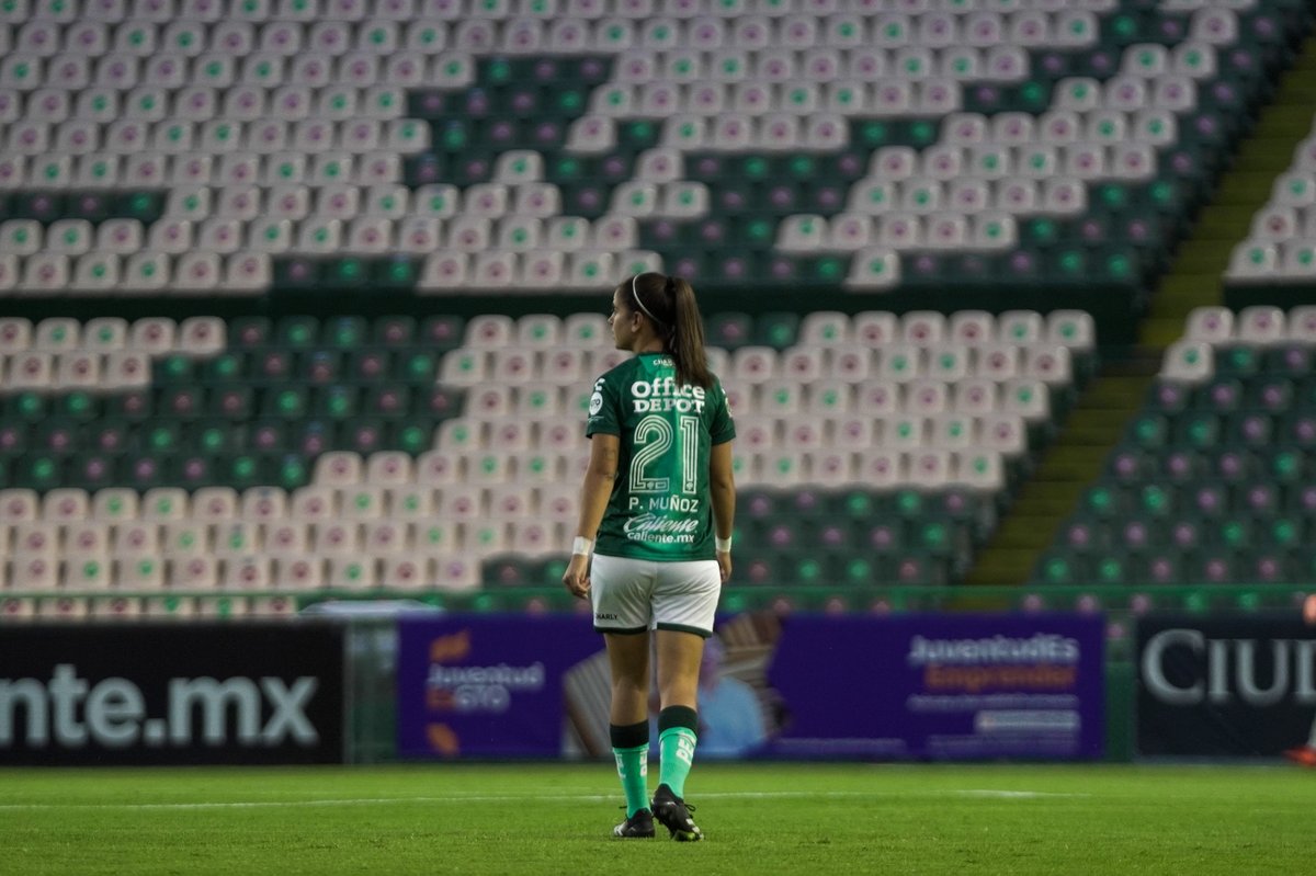 clubleonfemenil's tweet photo. #GritaMéxicoA21 I #LEOvsADSL
⏱️22'
¡Pulga! De nuevo se anima Pau y el balón pasa por un lado del arco. ¡Vamooooooos!
🦁0-0🔴
#RugeConEllas 💚 https://t.co/7mvJPPfEHC