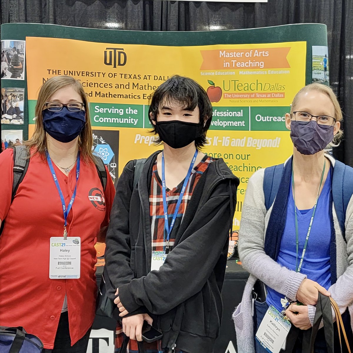 UTDSME's tweet photo. SME/@UTeachDallas CAST booth fun with Faculty, our fab TA, and Alumni!  One more day of CAST- Come by and see us!  Booth 900

#CAST2021 #STATCAST21 #stemeducation #rockthosejackets https://t.co/ysQTXz4OLW