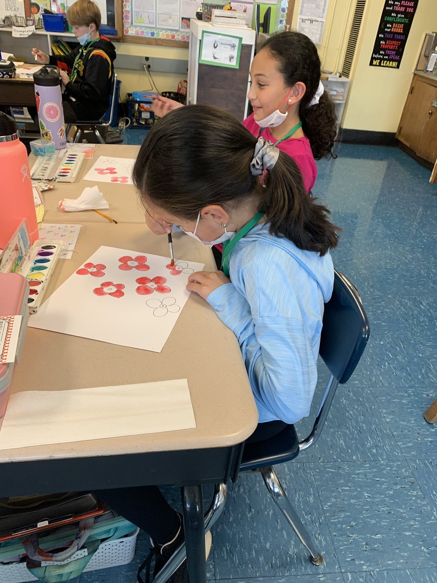 Watercoloring Red Poppy Flowers after learning that this beautiful flower is a symbol of remembrance red 🌺