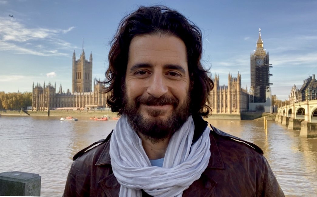 JonathanRoumie's tweet photo. So yeah…I might be in London…for now. 🇬🇧💂🏼‍♀️
Me and my crew.
Stay Tuned… #PeopleWillKnow 😉
•
•
•
#Jesus #Jonathan #London #Faith #Travel #SpecialProjects #MoreComingSoon #TouringtheWorldandElsewhere https://t.co/8shbyYgRhn