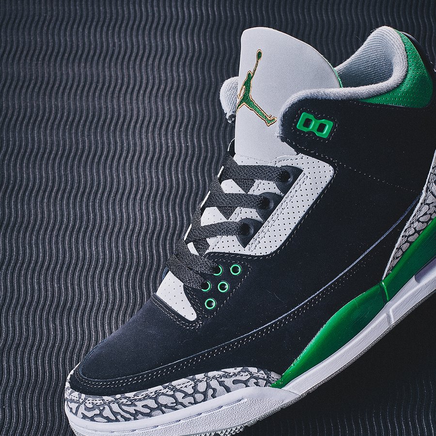 SOLELINKS's tweet photo. Ad: Couple of sizes
Air Jordan 3 Retro 'Pine Green'
=> https://t.co/bwRwJxxjQ4 https://t.co/2OtozxhzbV