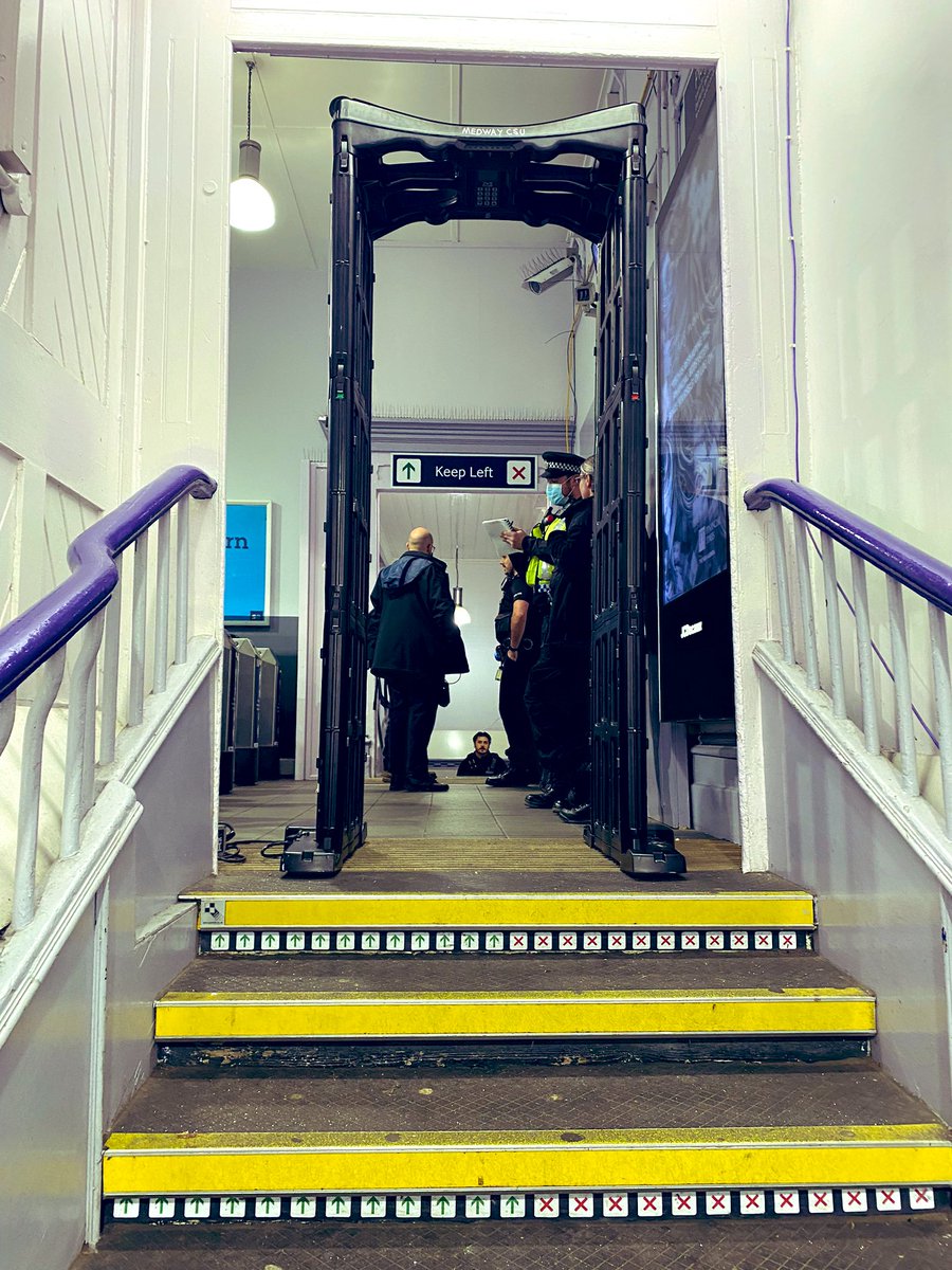 KentPoliceMed's tweet photo. Officers from Medway CSU have worked with colleagues from @KPTacOps and @BTPKent across train stations throughout Medway over the past 2 days. A number of drugs and weapons have been recovered. #teamwork #keepingkentsafe RH https://t.co/YZObyNwcPO