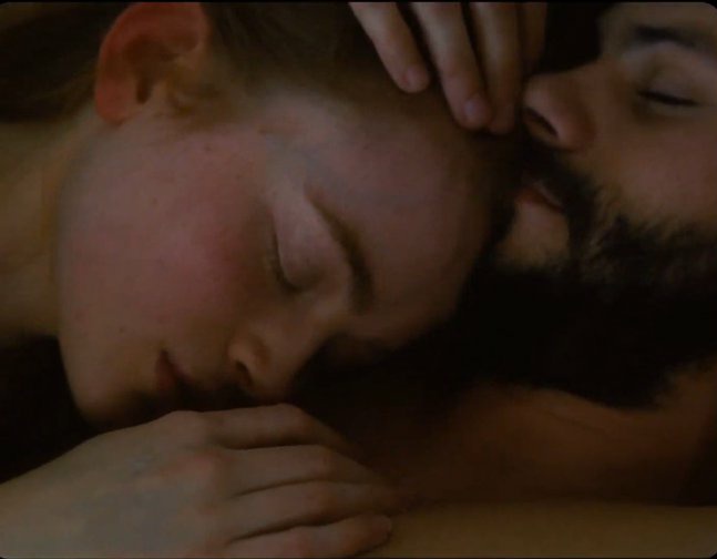 ağlayarak günlüğüme yazmaya gidiyorum sadie olamadığım için