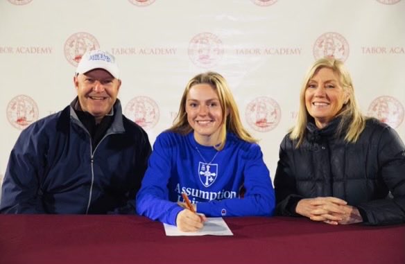 BayStateJags's tweet photo. Big day for ⁦@teagancurran21⁩ . You’ve earned it Teagan - enjoy this moment‼️ https://t.co/48hoPwTPuj
