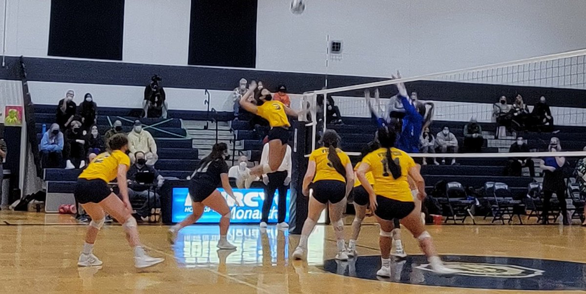 VictorCSD_Super's tweet photo. Great win by @victorgirsvball in the regionals!  @VictorBLDevils @VictorSeniorHS https://t.co/F0HUHbSrOq