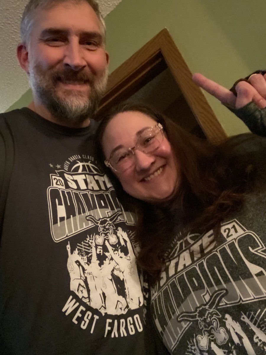 schneid5o6's tweet photo. Weβre State Basketball Champions for 2021, now going for 2021 Football State Champions!! #gowfpackers #wfpackers #packerpride @ West Fargo, North Dakota https://t.co/mrxT5Ju1G9