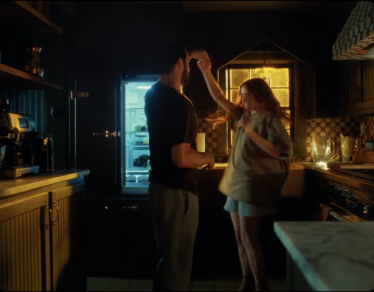 SuzziePuzzie's tweet photo. “Love is so short, forgetting is so long”  this was a beautiful masterpiece 😭#AllTooWellTenMinuteVersion #AllTooWellTheShortFilm https://t.co/tc11Mwe6lS