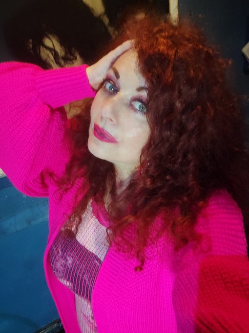 Ciao miei carissimi amici oggi mi sento in rosa shocking 😜 Un 💋 da Jessica Rizzo  https://t.co/wTXZjUBbQu  #model<a href="/tag/model"class="tags"><span>#model</span></a><a href="/tag/beautiful"class="tags"><span>#beautiful</span></a><a href="/tag/actress"class="tags"><span>#actress</span></a><a href="/tag/film"class="tags"><span>#film</span></a><a href="/tag/movie"class="tags"><span>#movie</span></a><a href="/tag/artist"class="tags"><span>#artist</span></a>