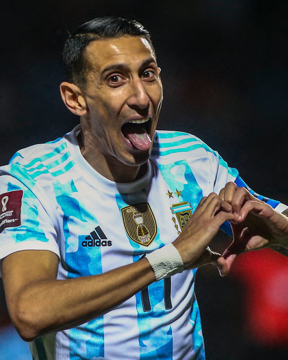brfootball's tweet photo. Argentina are still unbeaten in World Cup qualifying 💙 https://t.co/1b8pD4Ilke