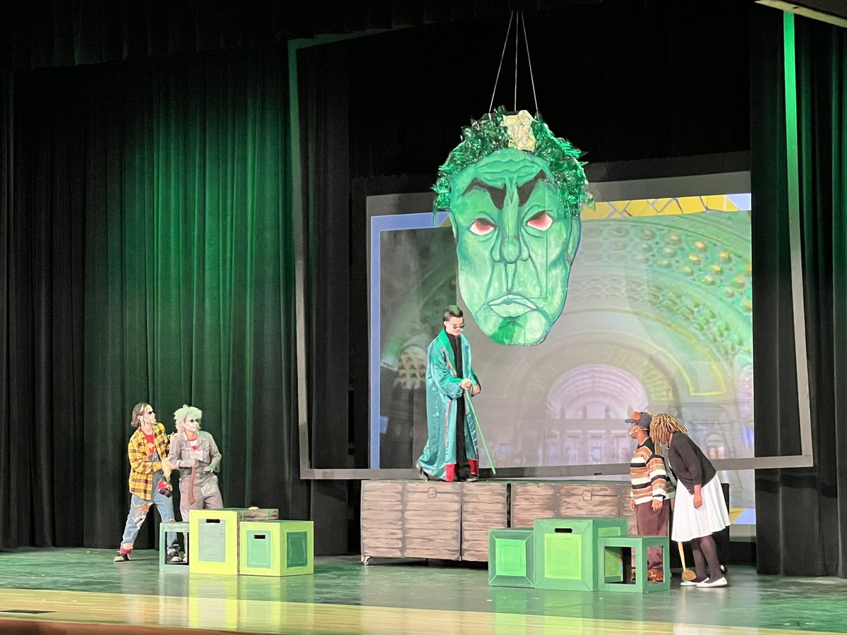 NKCHS’ The Wiz is awesome! Go see it!  Can’t wait to see OPHS’ Bring ItOn tomorrow!! <a href="/NKCVocalMusic/">NKC Vocal Music</a> <a href="/NKCSchools/">NKC Schools</a>