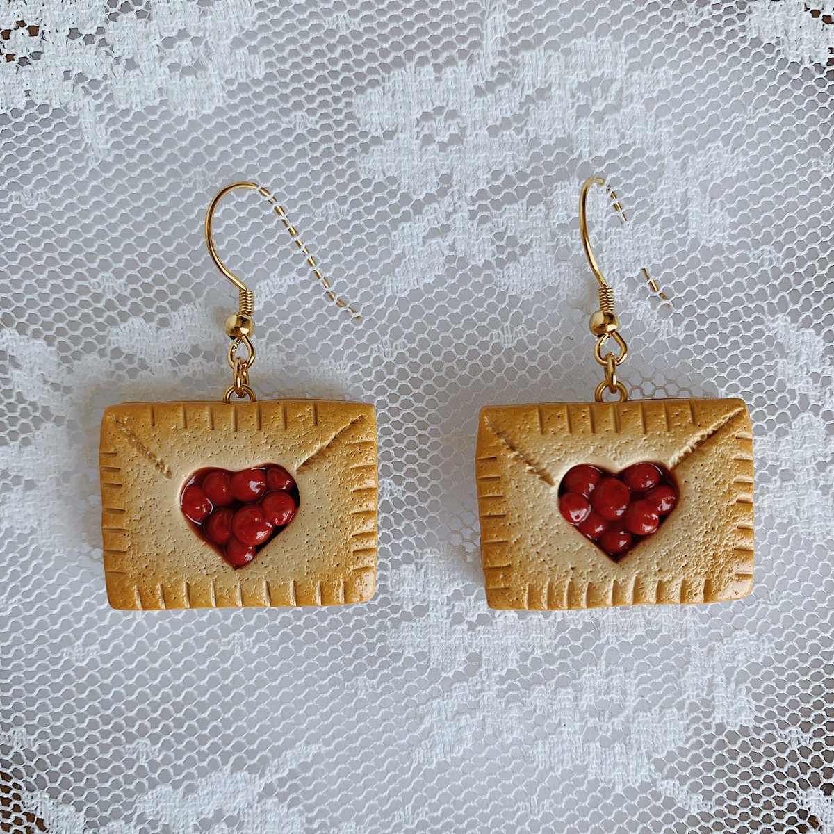 pieces_by_pie's tweet photo. thinking about my long-standing love for cherry pastries in my work 🥺🍒✨ https://t.co/P5aSIC1Y0p