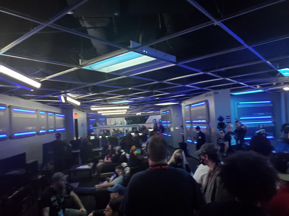 GWeSports's tweet photo. Time to roll
$5000 Gameworks Lootfest Warzone Invitational

Check it out live very soon on
https://t.co/caviU09bB5 

@GWeSports 
@Gameworks 
@StreamerLootCo1 https://t.co/Q4gp87ivIs