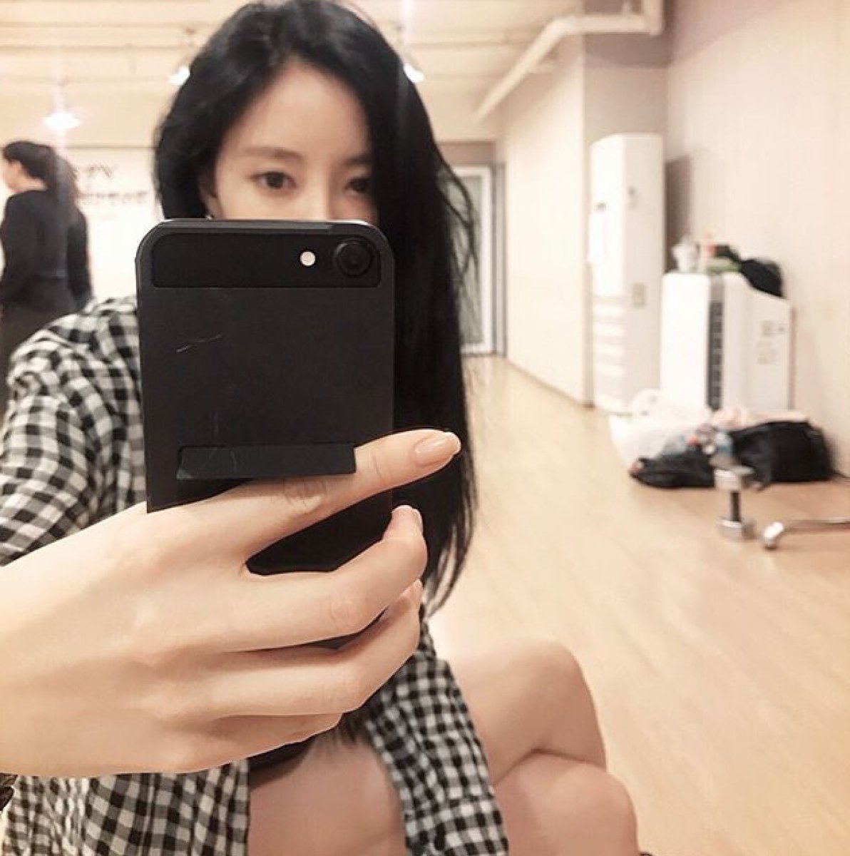 urdearness's tweet photo. Today is #𝖫IKE𝗖𝔸𝗠ILED𝘈Y, por eso me vine más que lista para disfrutar de la música de @camilevlogs porque es demasiado linda y merece todo el amorcito del mundo en su debut. ¡Muchas felicidades!

네슬리  ·   NESS⭐LY https://t.co/7OSwjeTx3p