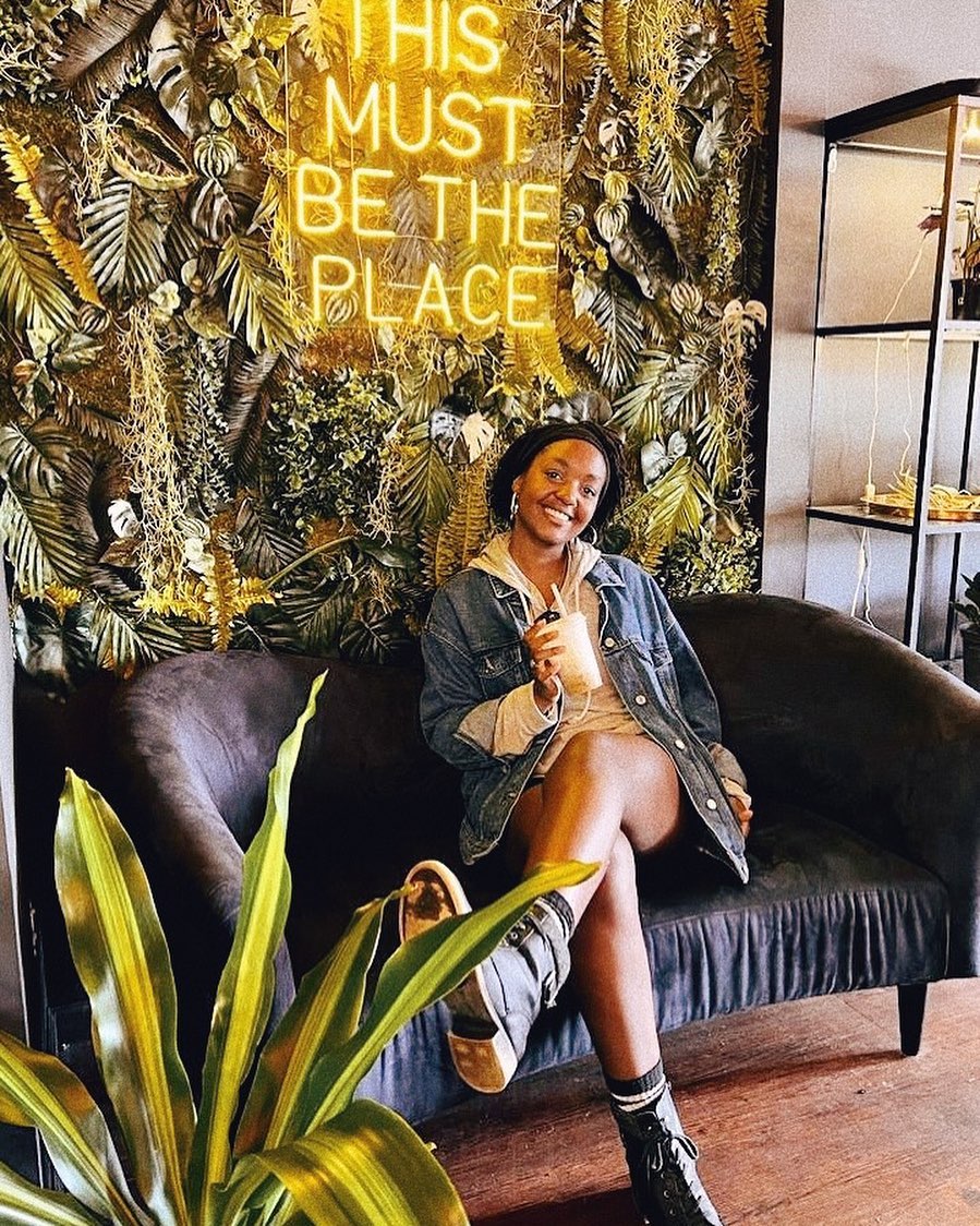 VisitSptbg's tweet image. #BotanicalBrew is a unique hybrid coffee shop and plant store. Grab a kick of caffeine from their variety of coffee drinks or botanical sodas all while getting plant care tips or bringing a new plant home! #LymanSC
📸: albanyvictoria_

Check them out here 👉 @BotanicalBrewSC