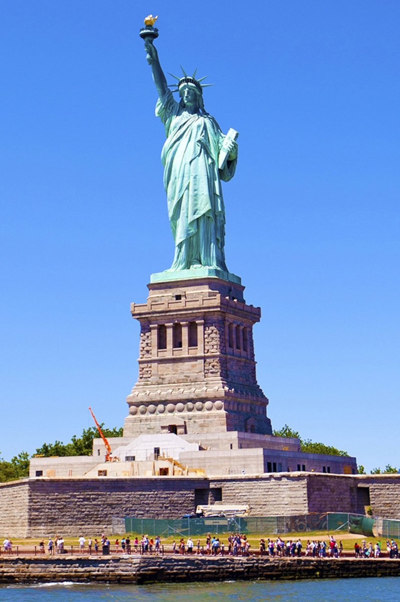 3YearLetterman's tweet photo. This is the tallest man-made structure on Earth, and it was built by America. If these patriotic facts make you uncomfortable, that’s a you problem, not a me problem. https://t.co/e1rvGKbcVH