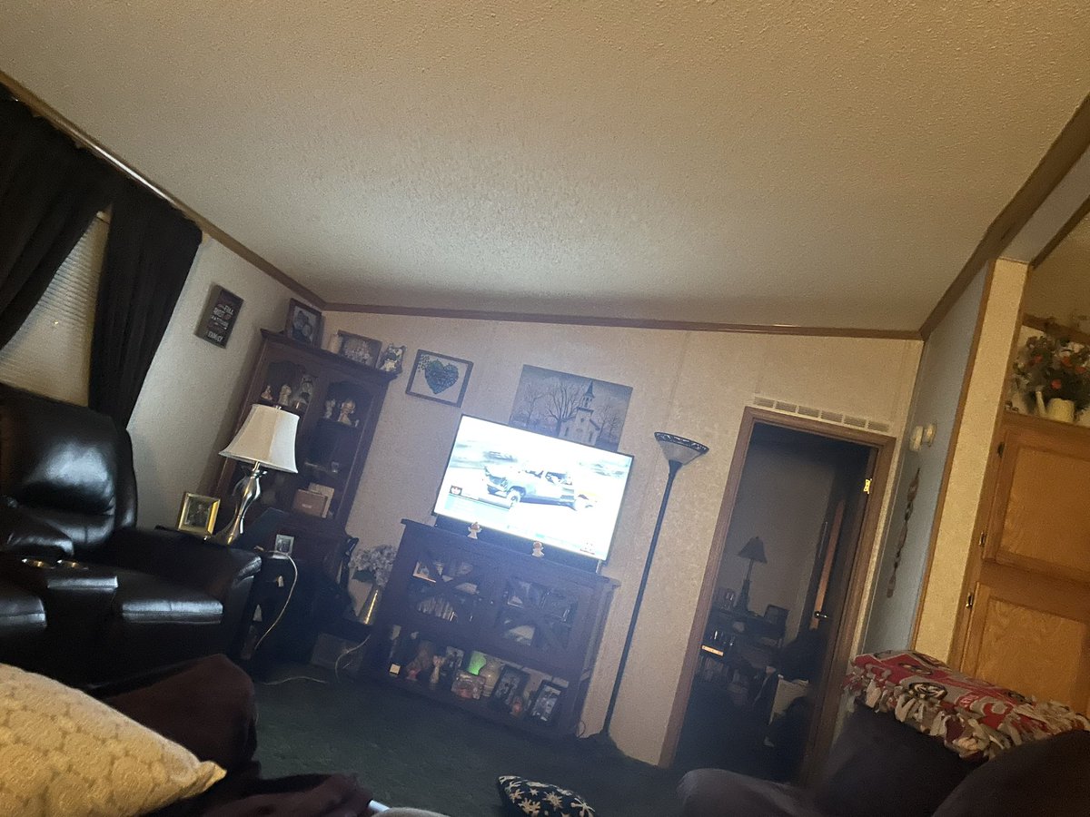 CriderLevi34's tweet photo. @derbynationtv #blizzardbash  Watching from Dellroy OHIO https://t.co/AvhU8Rv4bU