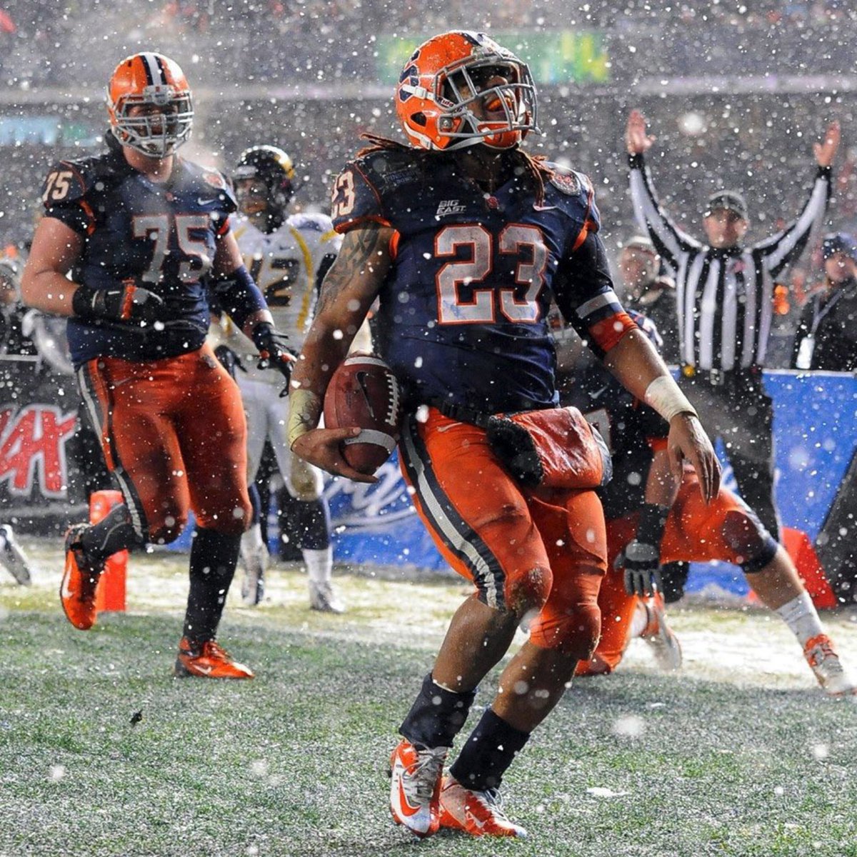 CFB247's tweet photo. Prince-Tyson Gulley
Syracuse University, Running Back 2010-2014 https://t.co/ie6KyPFnFa