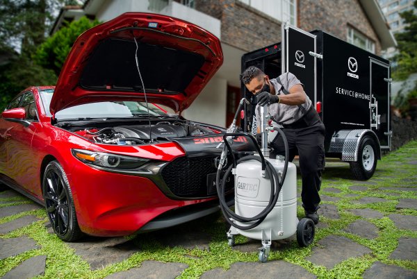 vrumm_app's tweet photo. MAZDA
Service At Home
El servicio de mantenimiento limpio que tu Mazda esperaba, en la comodidad de casa u oficina.
Mazda, Feel Alive.
https://t.co/ZCJY8eTsHM
#vrummapp #ZoomZoom #Mazdalife #Mazda #MazdaMX #FeelAlive #ServiceAtHome https://t.co/V3soWGDBH9